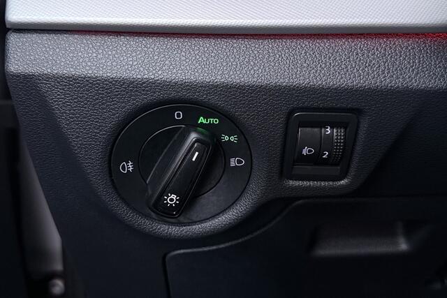 Skoda Kamiq 1.0 TSI Sport Business (PARKEERSENSOREN, CRUISE CONTROL, BLUETOOTH)