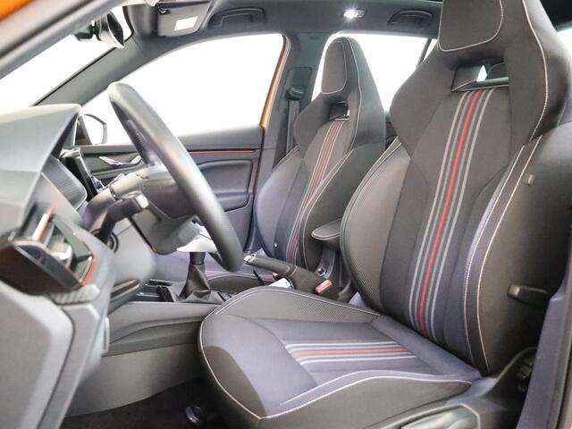 Skoda Kamiq Monte Carlo 1.0 85 kW 115 pk | Verlengde garantie | Navigatie via App | Panoramadak | Parkeersensoren | Achteruitrijcamera | Apple Carplay/Android Auto | Stoelverwarming |