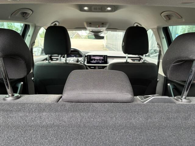 Skoda Kamiq 1.0 TSi DSG 110pk Business Edition NAVI/CARPLAY/VIRTUAL/CLIMA/CRUISE/PDC/STOELVERWARMING
