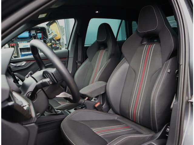Skoda Kamiq 1.5 TSI ACT Monte Carlo Pano | Camara | Stoel en Stuurverwarming | Carplay | LED