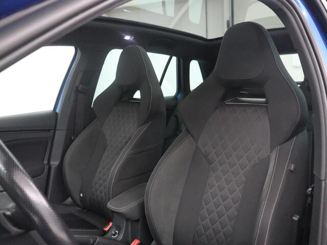 Skoda Kamiq 1.5 TSI ACT Sport Business | Panoramadak | Cruise control | Stoelverwarming | Carplay | Navigatie | Virtueel dashboard | Camera | Park assist | Climate control | Trekhaak