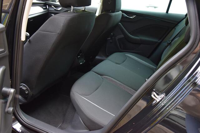 Skoda Kamiq 1.0 TSI 96PK Active | Org. NL | BOVAG Garantie | Trekhaak | Cruise Control | Parkeersensoren | DAB Audio | Apple Carplay/ Android Auto | Full LED Verlichting |
