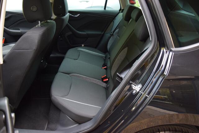 Skoda Kamiq 1.0 TSI 96PK Active | Org. NL | BOVAG Garantie | Trekhaak | Cruise Control | Parkeersensoren | DAB Audio | Apple Carplay/ Android Auto | Full LED Verlichting |