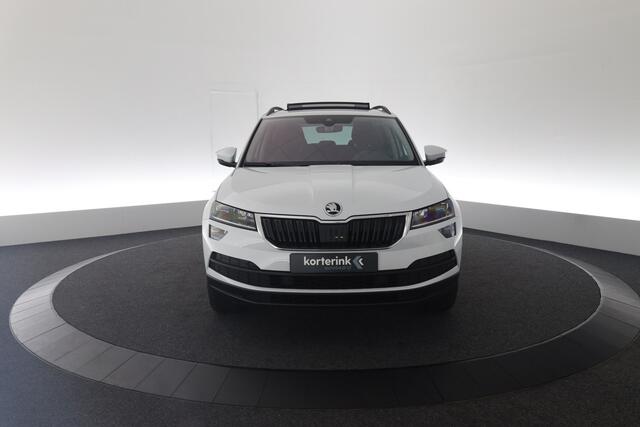 Skoda Karoq 1.5 TSI ACT Business Edition | Trekhaak | Pano