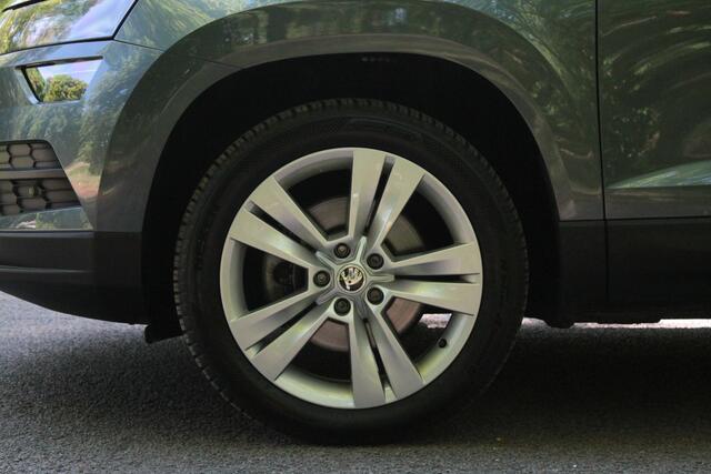 Skoda Karoq 1.5 TSI ACT Ambition | Trekhaak | Keyless | Apple Carplay