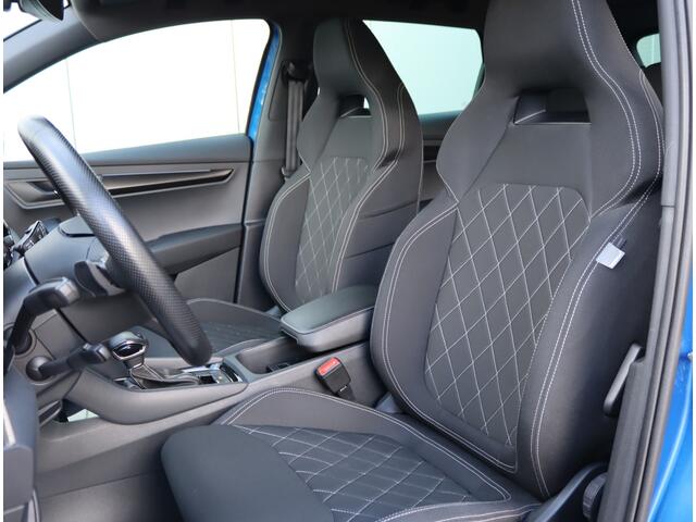 Skoda Karoq 1.5 TSI ACT Sportline | Trekhaak | ACC | Virtual | Keyless
