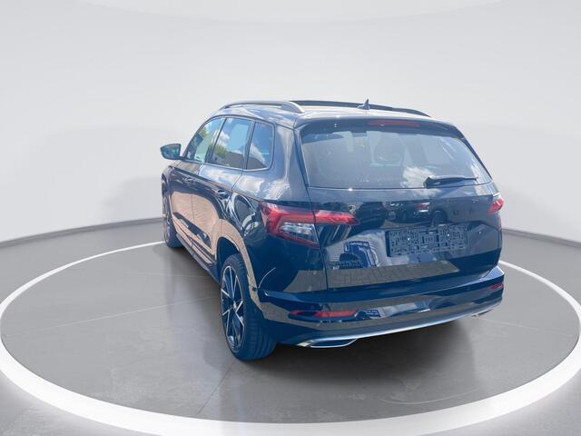 Skoda Karoq 1.5 TSI ACT Sportline Business · Panoramadak · Navigatie · 360° Camera + Parkeersensoren ·