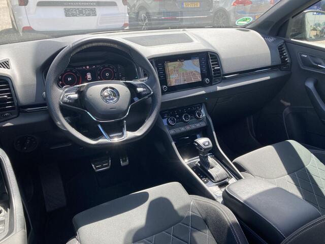 Skoda Karoq 1.5 TSI ACT Sportline Business · Panoramadak · Navigatie · 360° Camera + Parkeersensoren ·
