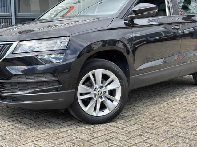 Skoda Karoq 1.5 TSI ACT Business Edition / Apple Carplay/AndroidAuto / Navi / Digital Cockpit / Trekhaak Wegklapbaar /