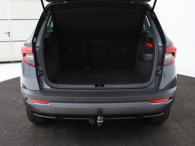 Skoda Karoq 1.0 TSI Business Edition | Panoramadak | Stoelverwarming | Trekhaak | Carplay | Navigatie | Climate control | Parkeerhulp | Cruise control