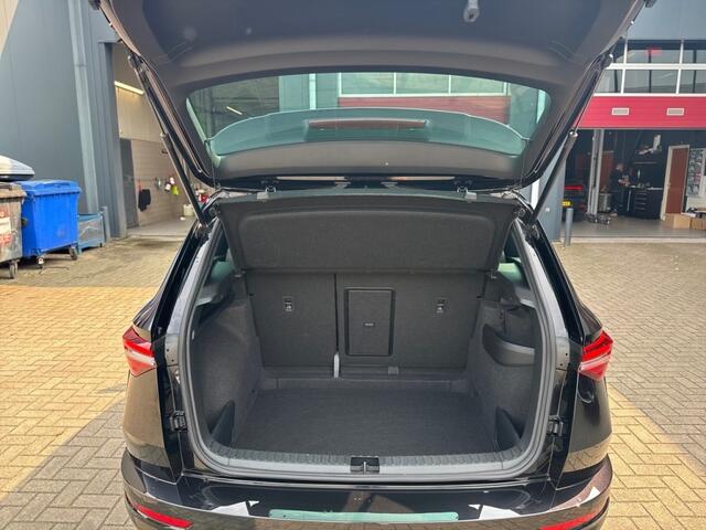 Skoda Karoq 1.5 TSI DSG SPORTLINE PANO-DAK/TREKHAAK/CAMERA/NAVI/STOELVERW