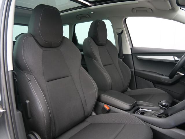 Skoda Karoq 1.5 TSI ACT 150pk Sportline Business Automaat Apple Carplay / Schuifdak / Camera / Elektrische kofferklep