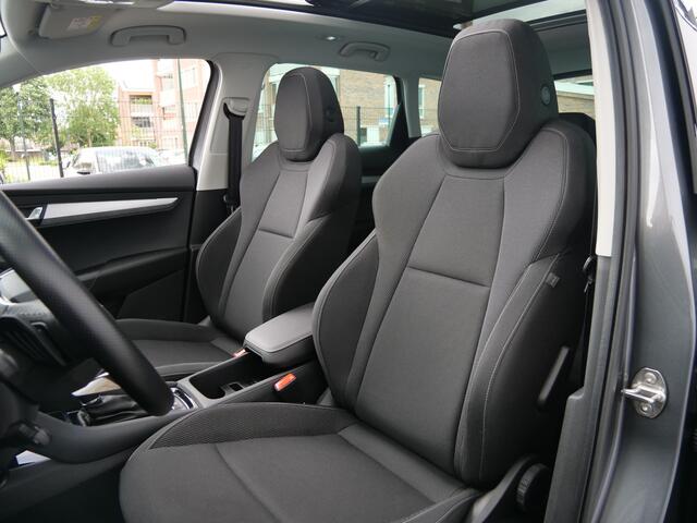 Skoda Karoq 1.5 TSI ACT 150pk Sportline Business Automaat Apple Carplay / Schuifdak / Camera / Elektrische kofferklep