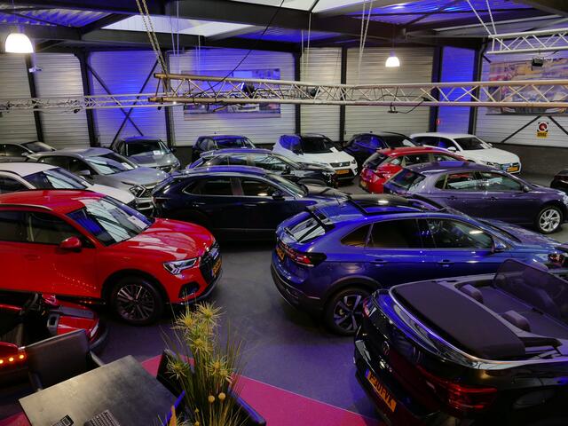 Skoda Karoq 1.5 TSI 150PK BUSINESS LED VIR.COCKPIT CARPLAY NAVI CAMERA ELEK.KLEP STOEL/STUUR VERW. LMV 2025