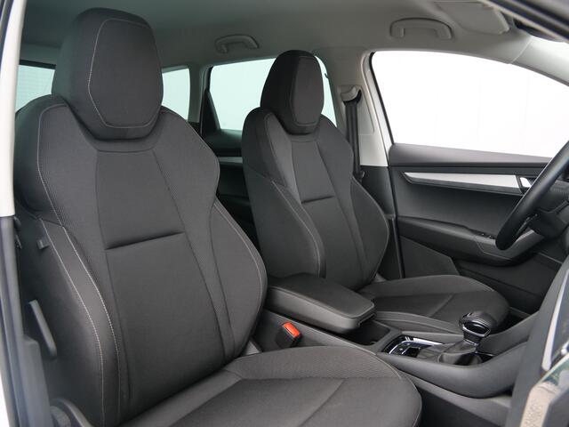 Skoda Karoq 1.5 TSI 150pk ACT Business Edition Automaat Apple Carplay / Camera / Adaptive cruise / LED