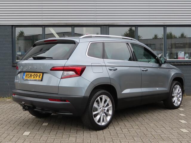Skoda Karoq 1.5 TSI ACT Business Edition DSG | trekhaak wegklapbaar | adaptive cruise | verwarmbare voorruit | verwarmde voorstoelen + achterbank