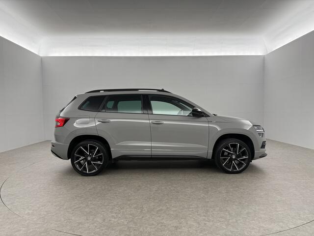 Skoda Karoq 1.5 TSI ACT 150PK Sportline DSG Pano LED Sfeer Trekhaak Virtual Canton-Audio Camera Carplay Cruise Clima Navi 19"LMV