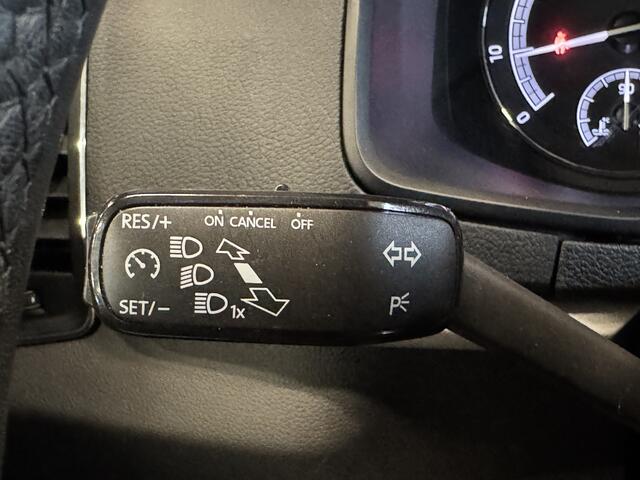 Skoda Karoq 1.5 TSI ACT Style 150PK Automaat | Carplay | Stoelverwarming | Cruise control