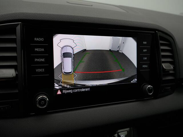 Skoda Karoq 1.5 TSI 150 pk DSG Sportline Business | Adaptief onderstel | Stoel-/achterbankverwarming | Achteruitrijcamera