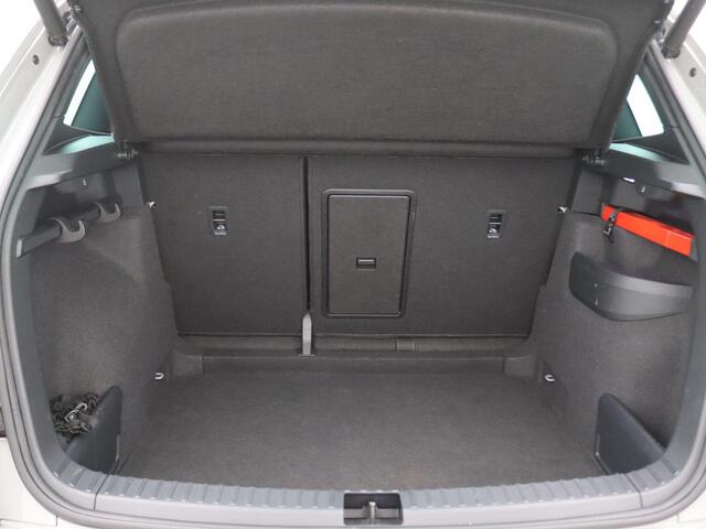 Skoda Karoq 1.5 TSI ACT Sportline Business 150PK DSG Adaptieve Cruise Controle, Achteruitrijcamera, Keyless, Side Assist, Stoelverwarming, Virtual Pedal, Virtual Cockpit, 19" LM Velgen
