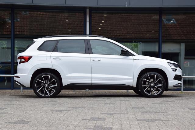Skoda Karoq 1.5 TSI 150PK ACT Sportline Business DSG Automaat | Org. NL | BOVAG Garantie | 19'' Velgen | Virtual Cockpit | Achteruitrijcamera | Stoel/Stuur&Voorruitverwarming |