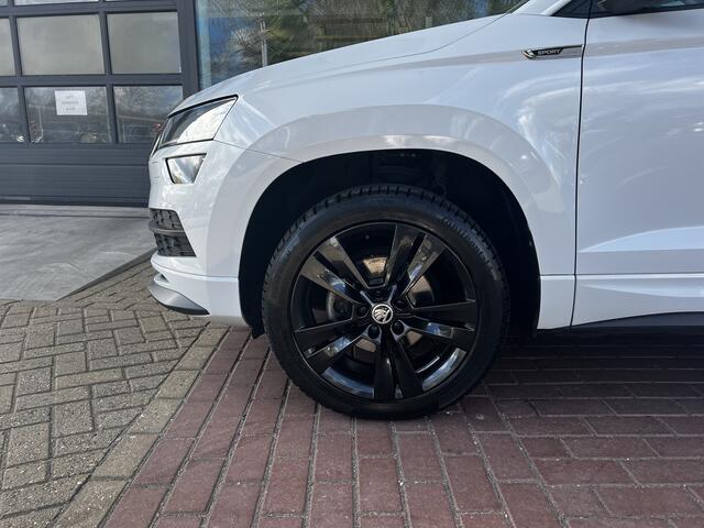 Skoda Karoq 1.5 TSI ACT Sportline Business /DSG/ Metallic/ Digitale Cockpit/ Led/ Haak afneembaar/ Elec.Klep / Camera/ Parkeersenor/ 18 lmv/
