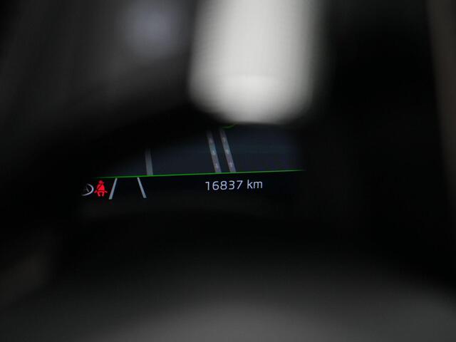 Skoda Karoq 1.5 TSI ACT 150 pk DSG Sportline Business | Panoramadak | Trekhaak | Standkachel | Leder | Navigatie Columbus | Geheugenstoelen | Adaptief onderstel