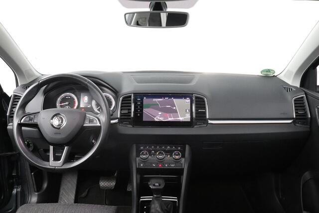 Skoda Karoq 1.5 TSI ACT Style Business | Panoramadak | NL Auto | Stoelverwarming |