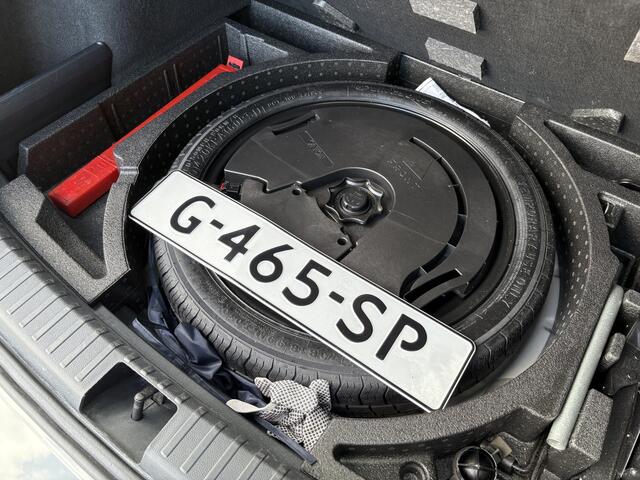 Skoda Karoq 1.5 TSi 150pk 4x4 DSG Scout Sportline Business CAMERA/ADAPT.CRUISE/CANTON/19INCH/AFN.TREKHAAK