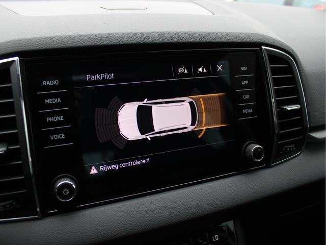 Skoda Karoq 1.0 TSI 116PK Automaat Ambition Business /NAVI/Panoramadak/Trekhaak/Stoelverwarming/ACC/PDC/Apple carplay/DAB+/NAP!
