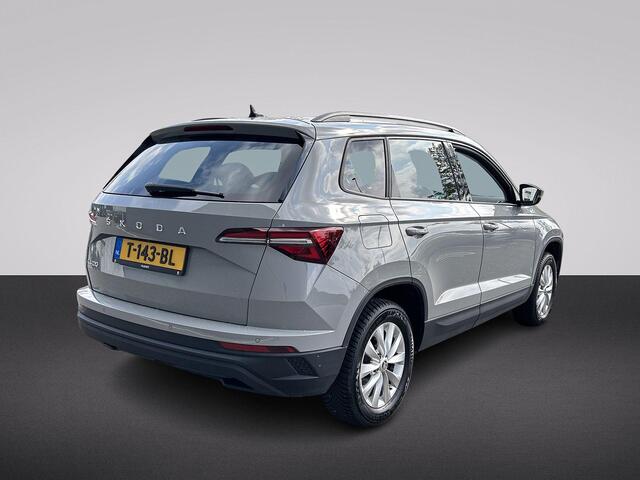 Skoda Karoq 1.0 TSI Business Edition 110 pk | Navigatie | Parkeersensoren | Achteruitrijcamera | LED koplampen | Apple Carplay/Android Auto |