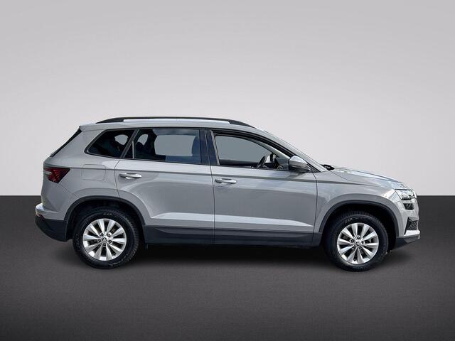 Skoda Karoq 1.0 TSI Business Edition 110 pk | Navigatie | Parkeersensoren | Achteruitrijcamera | LED koplampen | Apple Carplay/Android Auto |