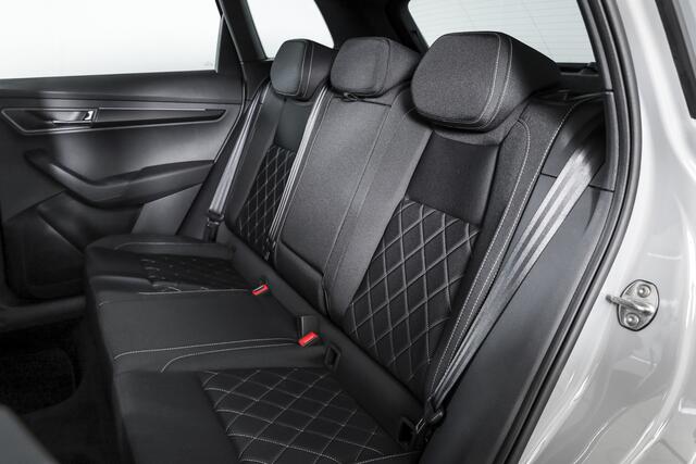 Skoda Karoq 1.5 TSI 150 PK ACT Sportline Business - Automaat | S/K-Panodak | Columbus pakket | Dig. Cockpit | Adapt. Cruise | Elek. Klep | Stuur-+Stoelverw. | Camera | NAV+App. Connect | ECC | LED | LM 19" | 3968