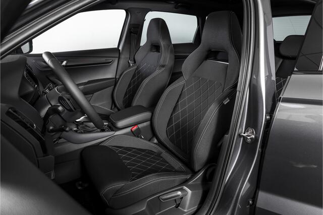 Skoda Karoq 1.5 TSI 150 PK ACT Sportline Business - Automaat | S/K-Panodak | Columbus pakket | Dig. Cockpit | Adapt. Cruise | Elek. Klep | Stuur-+Stoelverw. | Camera | NAV+App. Connect | ECC | LED | LM 19" | 3545