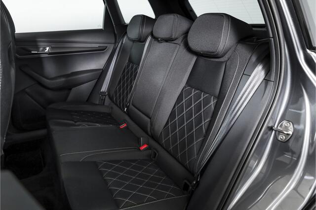 Skoda Karoq 1.5 TSI 150 PK ACT Sportline Business - Automaat | S/K-Panodak | Columbus pakket | Dig. Cockpit | Adapt. Cruise | Elek. Klep | Stuur-+Stoelverw. | Camera | NAV+App. Connect | ECC | LED | LM 19" | 3545