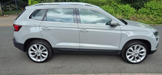 Skoda Karoq 1.5 TSI ACT Sportline Automaat*stoel*stuur verw*cruise *navi