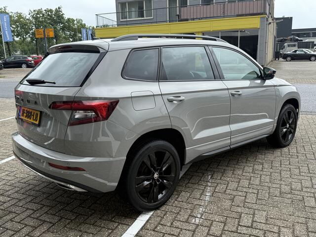 Skoda Karoq 1.5 TSI ACT Sportline Business | LED | Keyless | Adapt. Cruise | Apple Carplay | Virtual Cockpit | Trekhaak