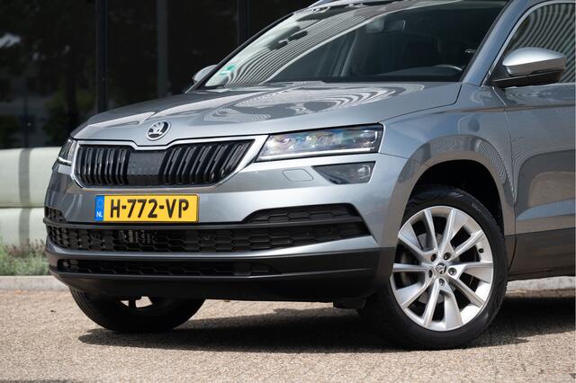 Skoda Karoq 1.0 TSI Style | Navi | Camera | Elek. Trekhaak | Adapt. Cruise | Stoelverw. | Keyless | 4season