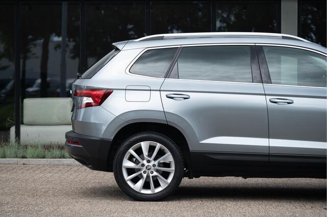 Skoda Karoq 1.0 TSI Style | Navi | Camera | Elek. Trekhaak | Adapt. Cruise | Stoelverw. | Keyless | 4season