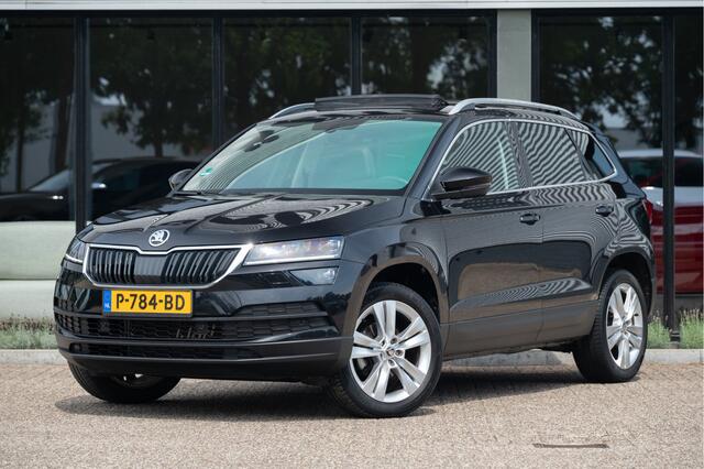 Skoda Karoq 1.5 TSI Style DSG | Pano | Standkachel | El. Trekhaak | ACC | Dodehoekdet. | 18"