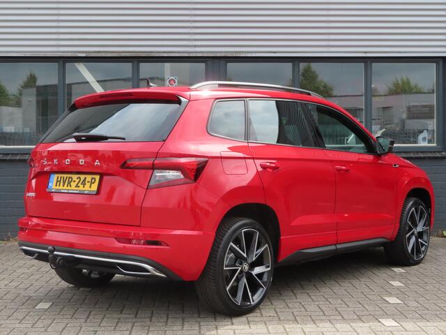 Skoda Karoq 1.5 TSI ACT Sportline Business DSG | trekhaak | canton soundsystem | adaptive cruise | elektrische achterklep |