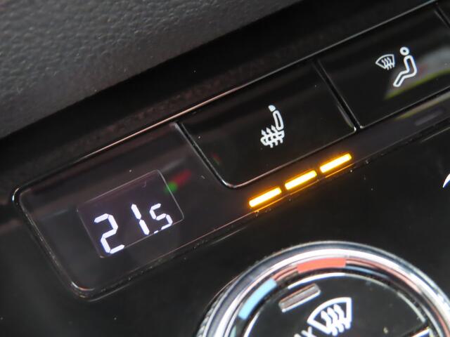 Skoda Karoq 1.5 TSI ACT Sportline Business DSG | trekhaak | canton soundsystem | adaptive cruise | elektrische achterklep |