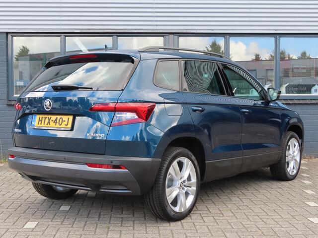 Skoda Karoq 1.5 TSI ACT Style DSG | stoelverwarming | full led | parkeersensoren voor + achter | DAB