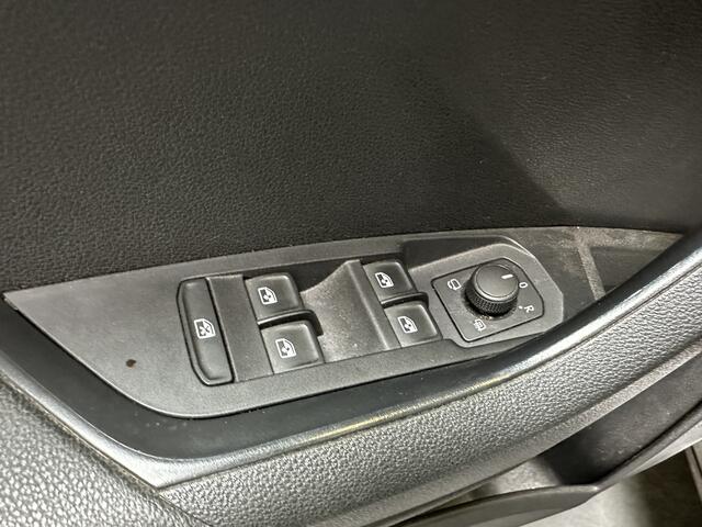 Skoda Karoq 1.5 TSI ACT Sportline Business / AUTOMAAT/ TREKHAAK/ CAMERA/ PARK. SENSOREN/ CRUISE/ MATRIX LED/ STOELVERWARM. V&A/ CHASSIS CONTROL/ VIRTUAL COCKPIT/ KEYLESS/ STUURVERWARM./ SMARTLINK/ DAB/ CLIMA