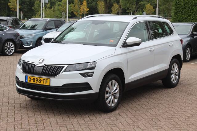 Skoda Karoq 1.0 TSI Business Edition / Trekhaak / Camera / Navigatie / Keyless / 16'' / Stoelverwarming / DAB / Cruise Control