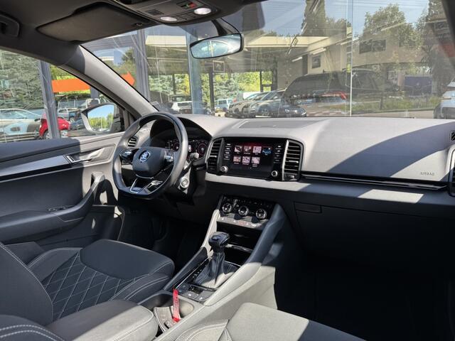 Skoda Karoq 1.5 TSI ACT DSG Sportline Business | Stuurwielverwarming en stoelverwarming | Sportstoelen | Elektrische achterklep |