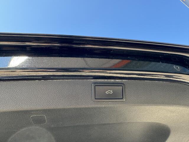 Skoda Karoq 1.5 TSI ACT DSG Sportline Business | Stuurwielverwarming en stoelverwarming | Sportstoelen | Elektrische achterklep |