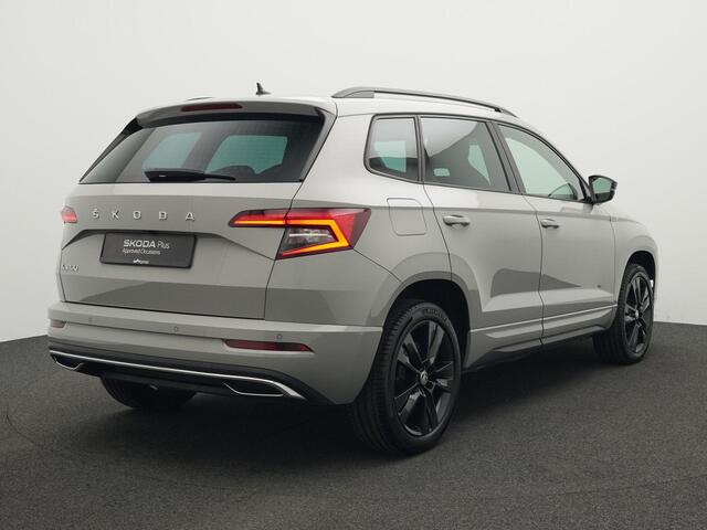 Skoda Karoq 1.5 TSI ACT 150 pk DSG Sportline Business | LED koplampen | Achteruitrijcamera | Adaptive Cruise | 18 inch