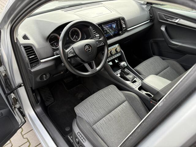 Skoda Karoq 1.0 TSI Apple Carplay, LED, Elekt. Stoel, Trekhaak. LUXE!!