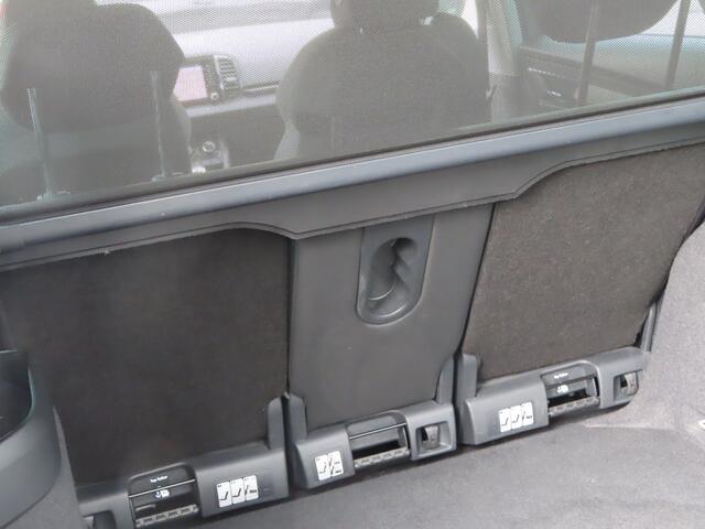 Skoda Karoq 1.5 TSI ACT Business Edition | camera | adaptive cruise |